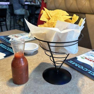 Salsa and chips