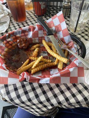 Spicy BBQ Boneless Wings & Fries