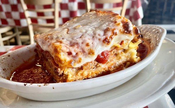 Meat lasagna lunch special