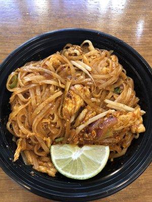 Pad Thai Plate w/ chicken