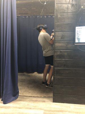 6 individual VR stations