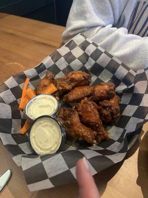 Wings a/ buffalo sauce