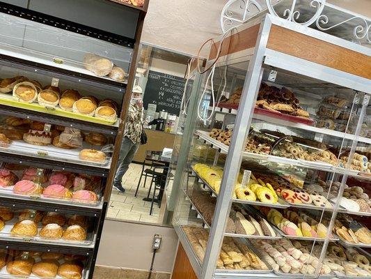 A bakery along the South Philly Market