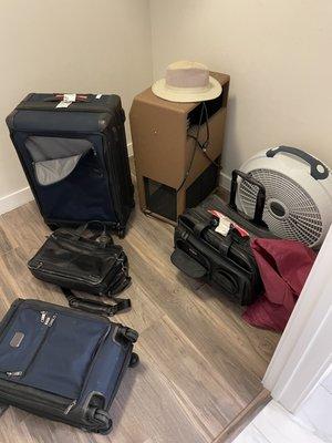 Set Of TUMI Luggage ($6,000.00 Cost), Fender Amplifier & Cooling Fan Left Behind by “Two Men And A Truck” during our alleged move.”