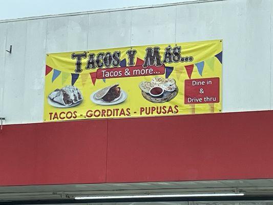 Tacos y Mas inside a gas station