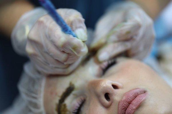 Microblading in action