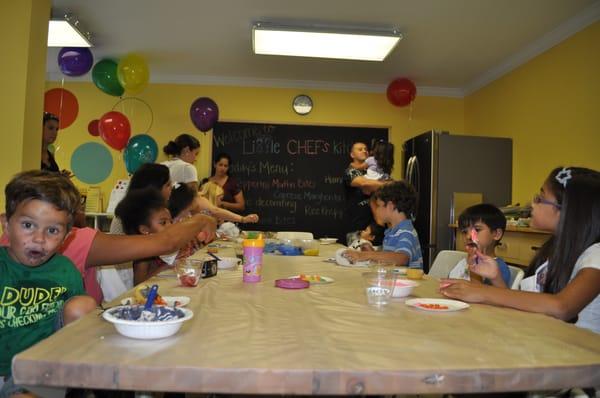 Cupcake Decorating