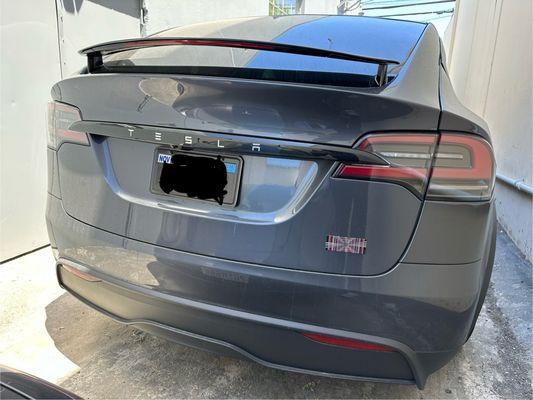 Tesla model X plaid