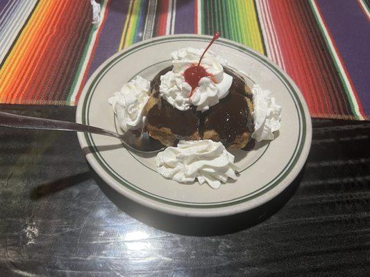 Fried ice cream with chocolate sauce