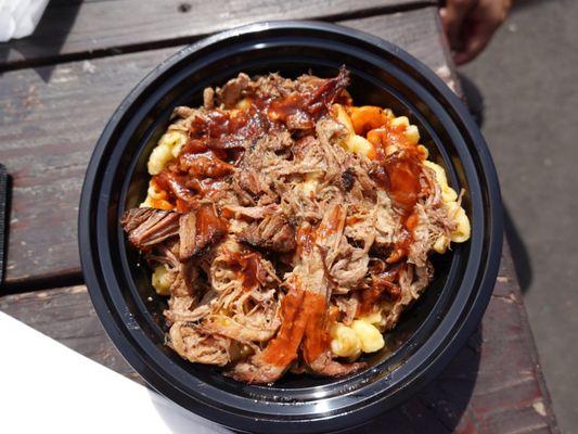 Shredded pork with Mac and cheese