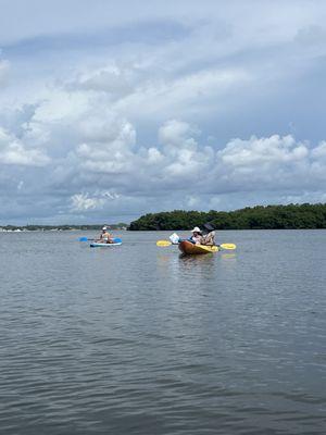 Nice size 2 person kayak. Beautiful area to explore.