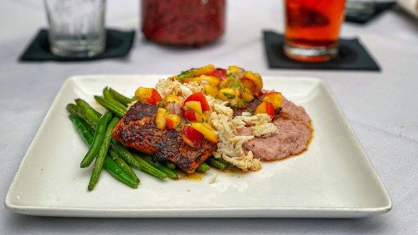 Jerk Seared Mahi Mahi / Blue Corn Grits / Haricot Vert / Peach & Crab Salsa