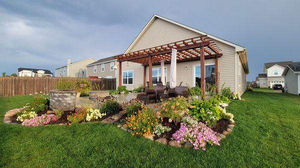 Indy Decorative Concrete patio with pergola