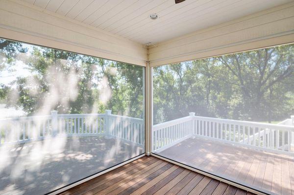 Enclosed Porch with Renson Shades