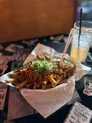 Filipino Spaghetto Poutine!