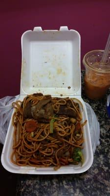 Mongolian bowl and a thai tea with boba