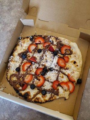 Dessert pizza