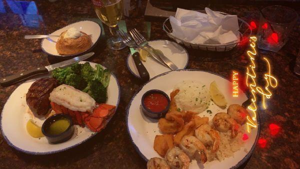 Red Lobster Surf and turf , and the pick two shrimpies ^_^