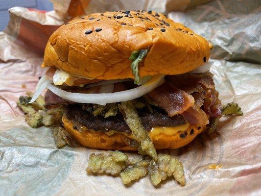 Ghost pepper whopper with onions