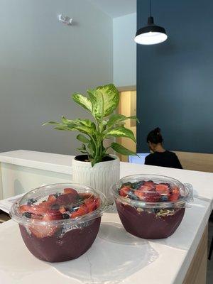 fresh açaí bowls