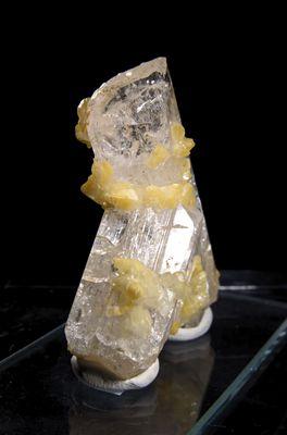 DANBURITE