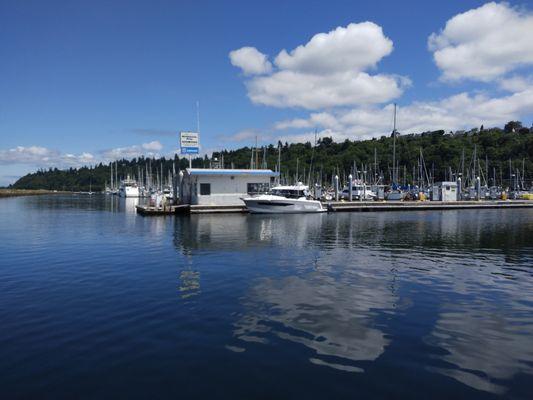 Jerk had to get to the dock and yell at us on his way back to the dock....nice real nice!