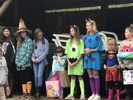 Kids Halloween Costume Contest!