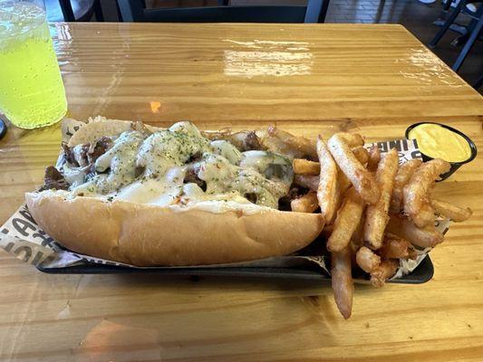 Grilled Skirt Steak sammich with a side of fries and some Rockin Cheese sauce is almost too much for even me, almost.