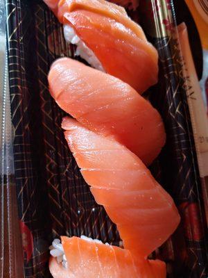 Smoked salmon nigiri