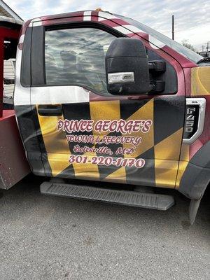 AVOID THIS TOWING COMPANY!!!!!  HORRIBLE SERVICE & VERY UNPROFESSIONAL!!!!