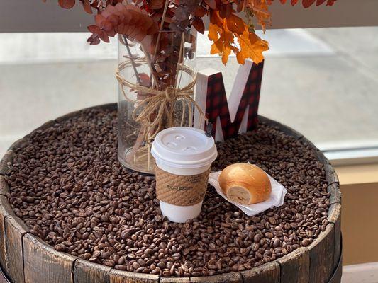 Latte and pan de Bono