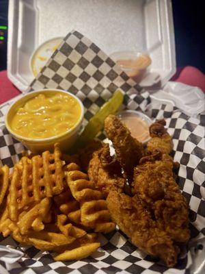 3 piece chicken tender box  Comes with waffle fries, Mac n Cheese, and pickle