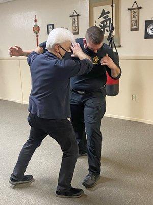 Learn how to defend yourself against an attacker