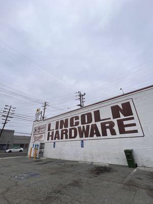 Lincoln True Value Hardware