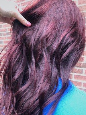 red violet dimensional color