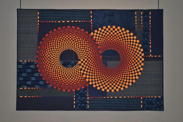 Quilt entitled "Infinity" by artist Nancy Ota.  Part of The Collection of The National Quilt Museum.  #nationalquiltmuseum