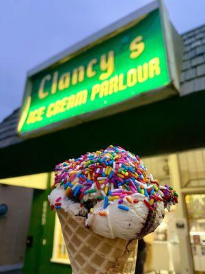 tin roof sundae + rainbow sprinkles