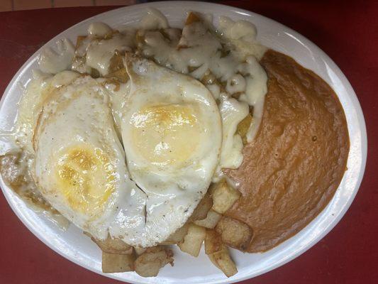 Chilaquiles verdes con huevo