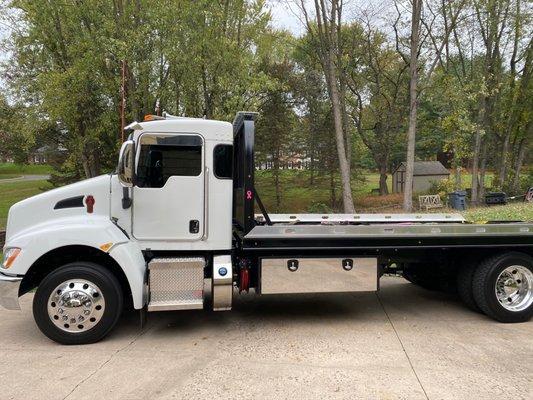 Our new KW flatbed