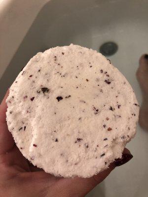 Loved the bath bomb ~ left my skin feeling extra soft and radiant