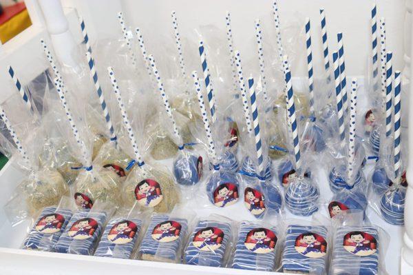 Cake pops by GLOBOS Y MAS!