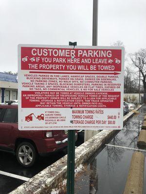 Closer shot of the sign.  Nothing that says it's Auto Zone parking only.