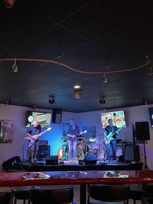 Lakewood Rocks Sports Bar