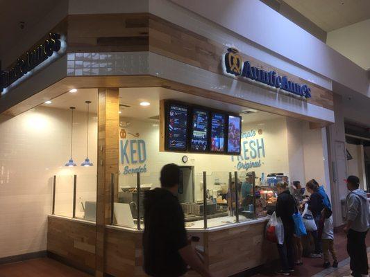 Another busy weekend at auntie Anne's.  10/23/16