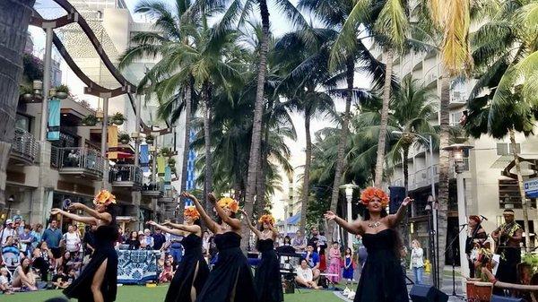 Waikiki Beachwalk