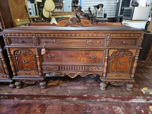 Beautiful antique sideboard, is part of a 4 piece collection