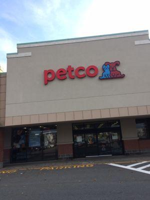 Petco of Natick -- 1324-1334 Worcester Street / Route 9, Natick         Storefront