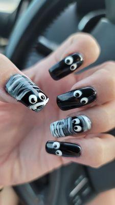 Thank you Henry! Love my spooky  nails.