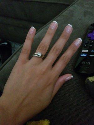 Simple and classic gel French mani