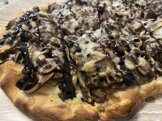 Mushroom flat bread